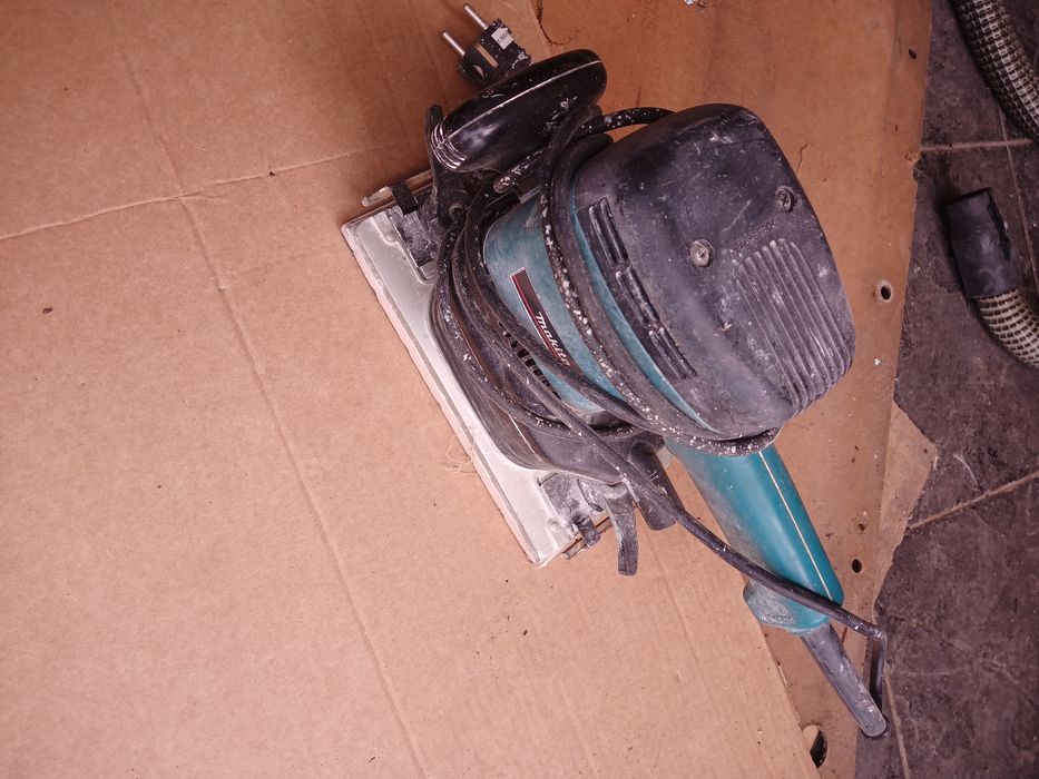 Makita Large Flat Sander64751277386755121