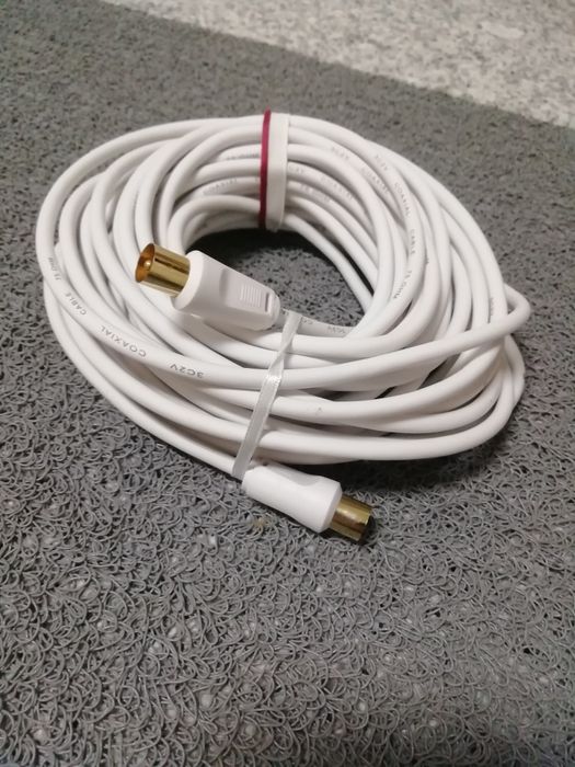 Cabo televisão branco