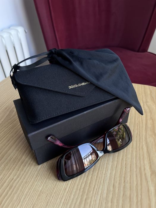 Очки  Dolce & Gabbana.