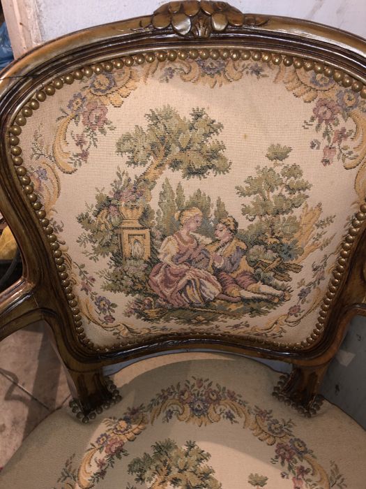 Fotele w stylu ludwikowskim