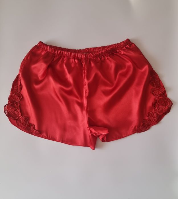 Czerwone spodenki od piżamy jak satynowe rozmiar L/XL C&City nowe