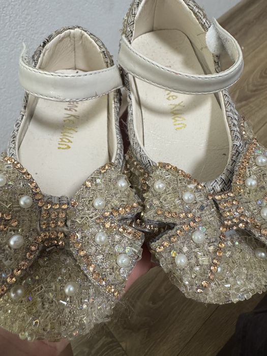 Туфлі на дівчинку 27р