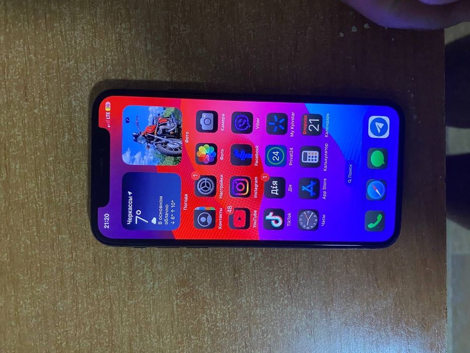 Продам або обміняю айфон XS