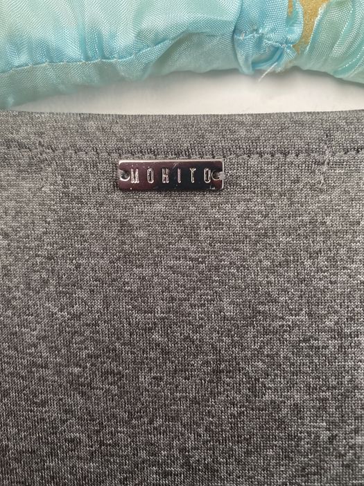 Sukienka Mohito grafitowa  duży rozmiar