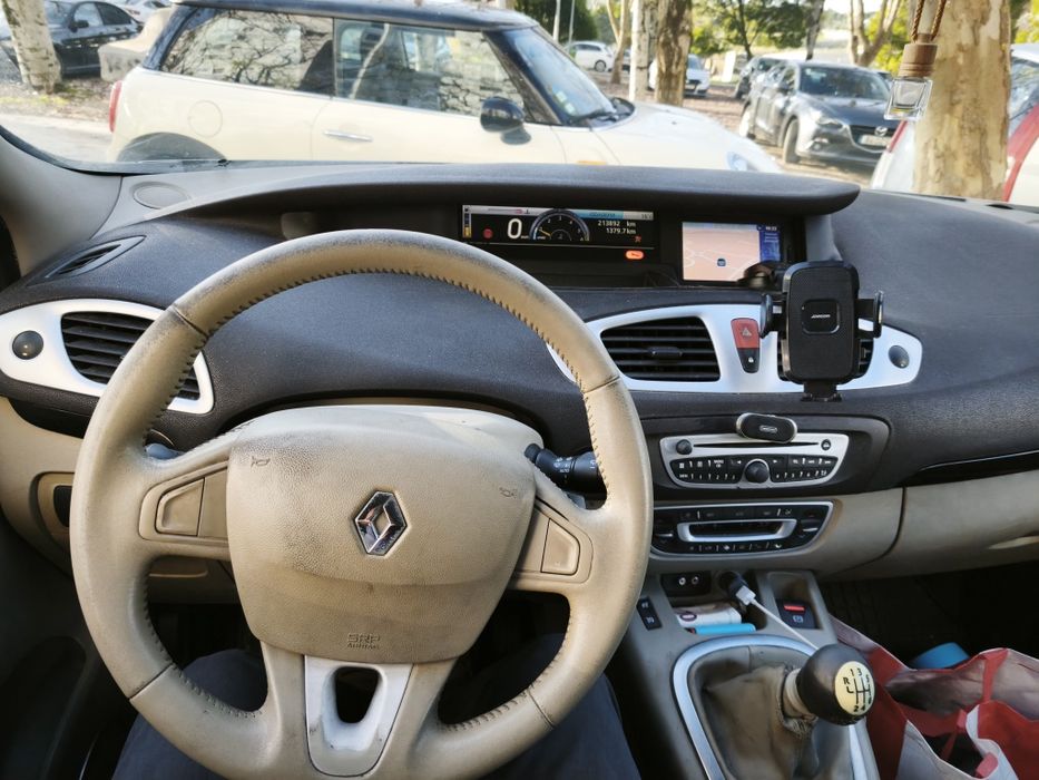 Renault Grand Scenic 1.5 DCI 110cv 7L