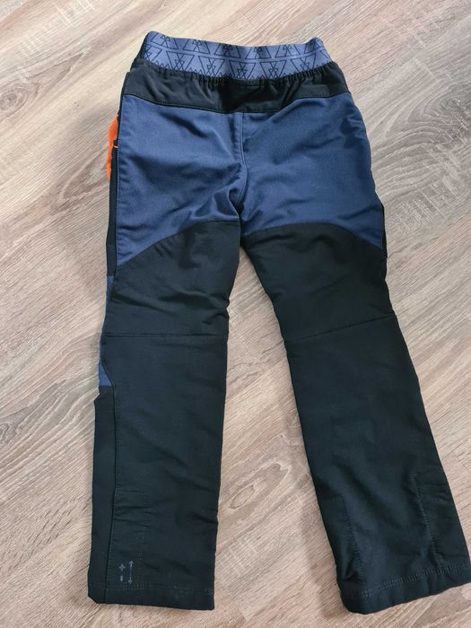 Spodnie turystyczne trekkingowe quechua 104 na wiek ok. 4-5lat