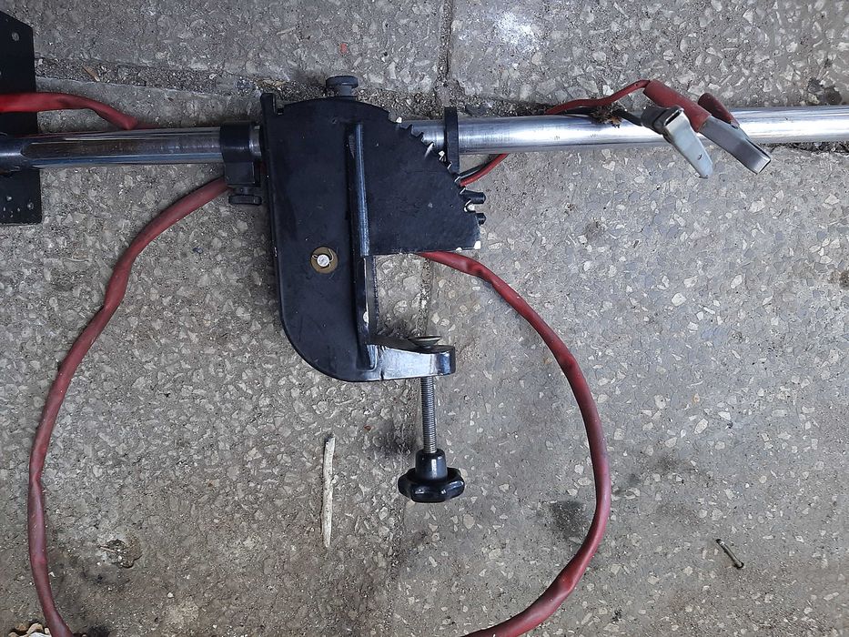 Silnik do łódki elektryczny