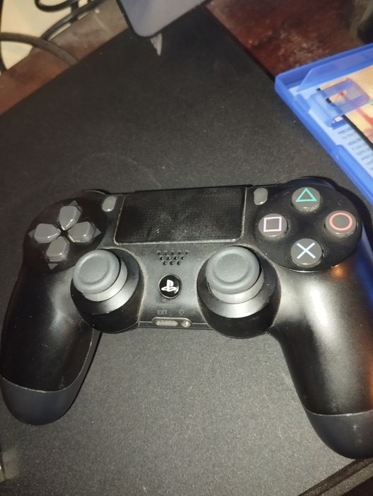 PS4 500GB 1 comando