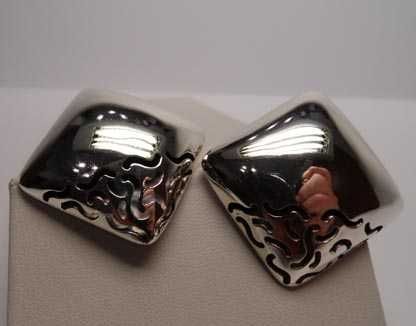 Srebrne pękate kolczyki romby wycinane ozdoby sztyfty