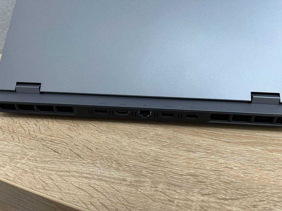 Lenovo loq 15ARP9HS FullHD144Hz R7-7435HS RTX4060 8GB 24DDR5/SSD512