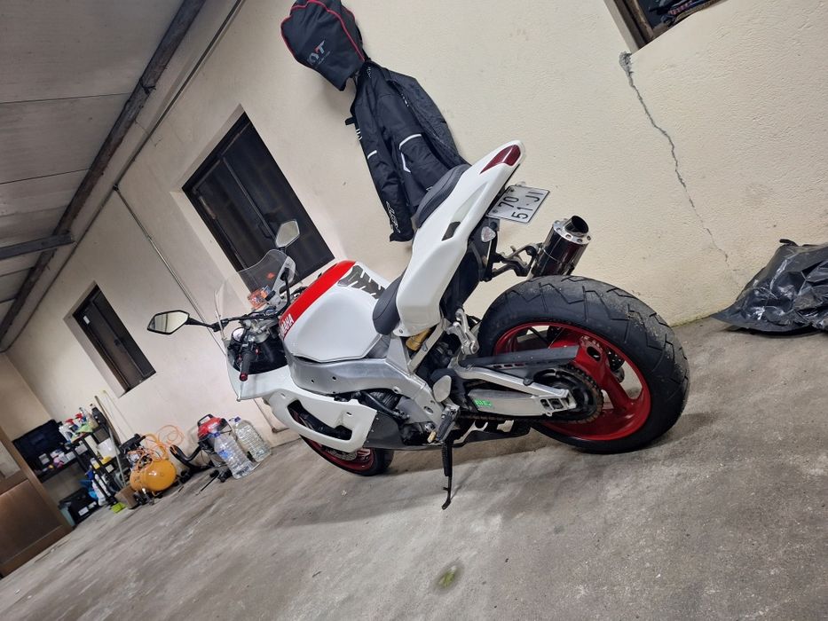 Yamaha YZF 750R impecavel