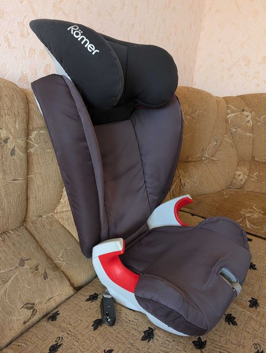Автокрісло Britax Römer KIDFIX SL SICT, 15–36 кг (приблизно від 3 до 12 років), ISOFIX