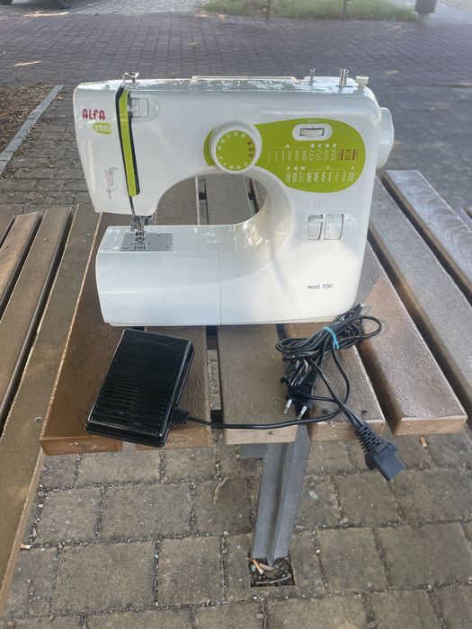 Maquina de costura Alfa 530
