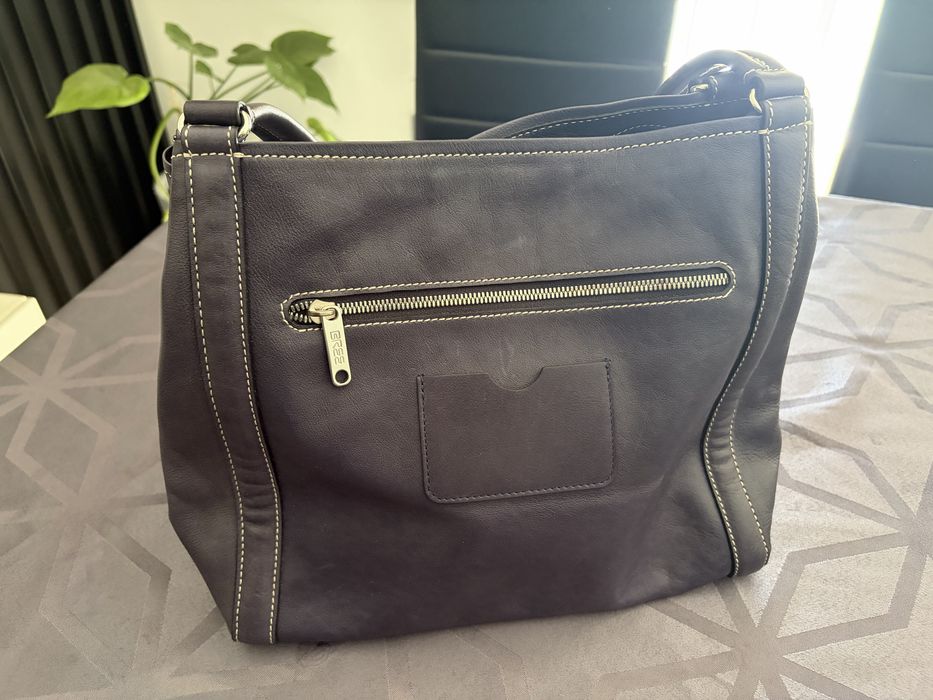 Bolsa Bree em pele genuína