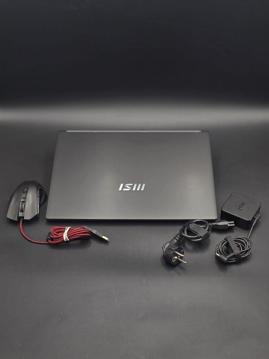 Laptop MSI Modern 15 B11M
