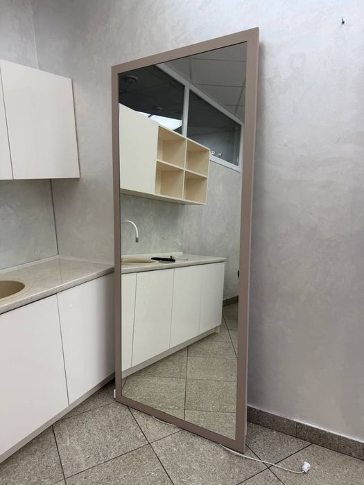 Дзеркало з підсвіткою