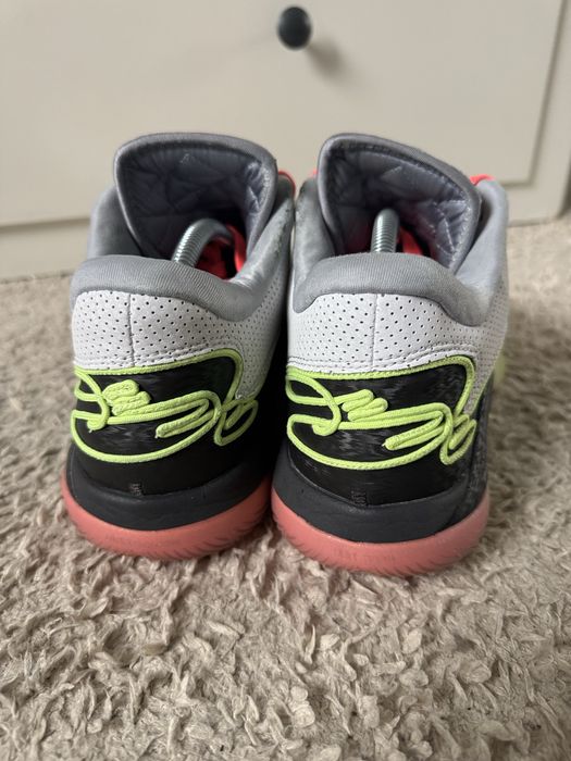 Buty sportowe do koszykówki Nike Lebron XXII Moonlight