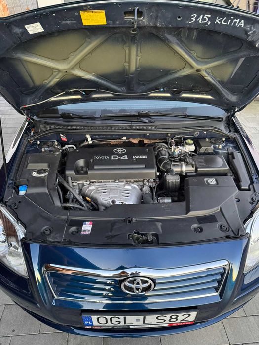 Toyota Avensis 2.0 132 tyś. stan bardzo dobry