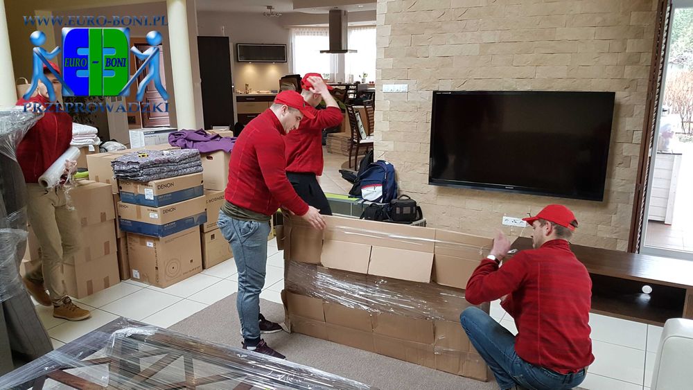 Przeprowadzki i transport mebli, rzeczy Piaseczno okolice, cały Kraj