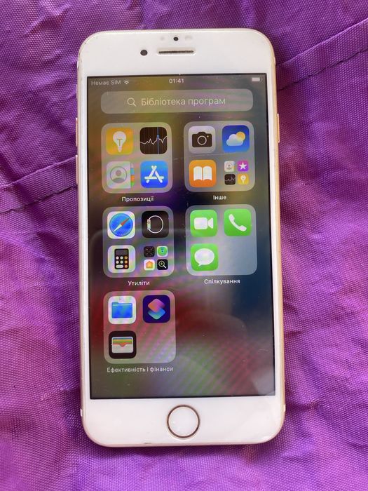 Iphone 7 у гарному стані