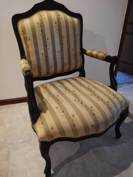 2 Cadeirões vintage.