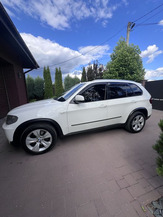Продам своє авто х5