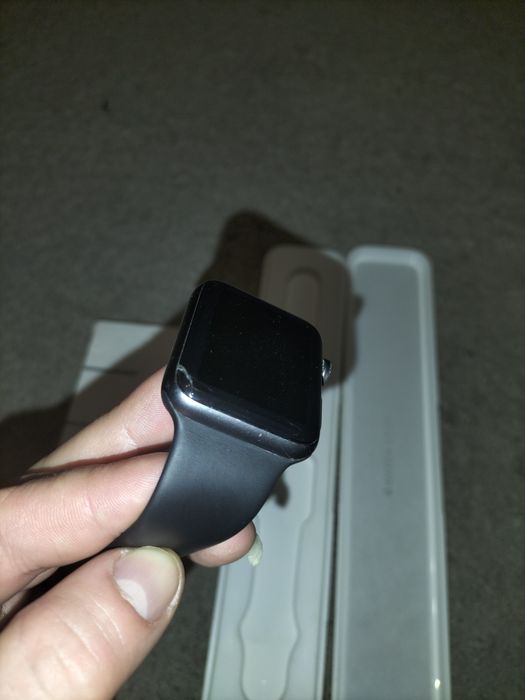 Продам під ремонт appl watch 2