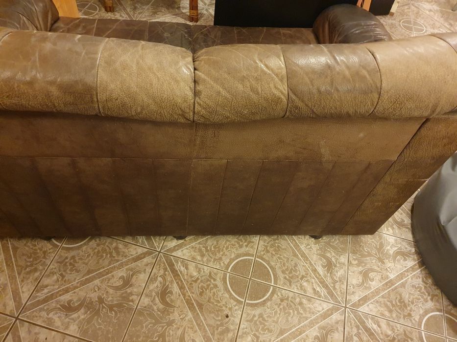 Skórzana sofa dla 2 osób