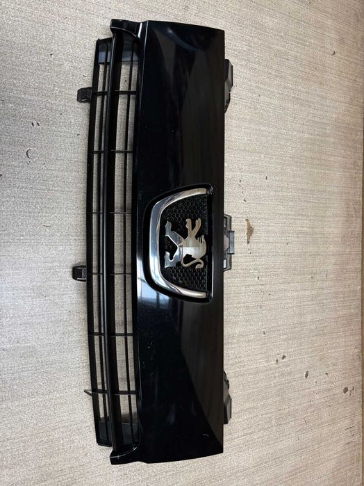 grill/atrapa peugeot expert