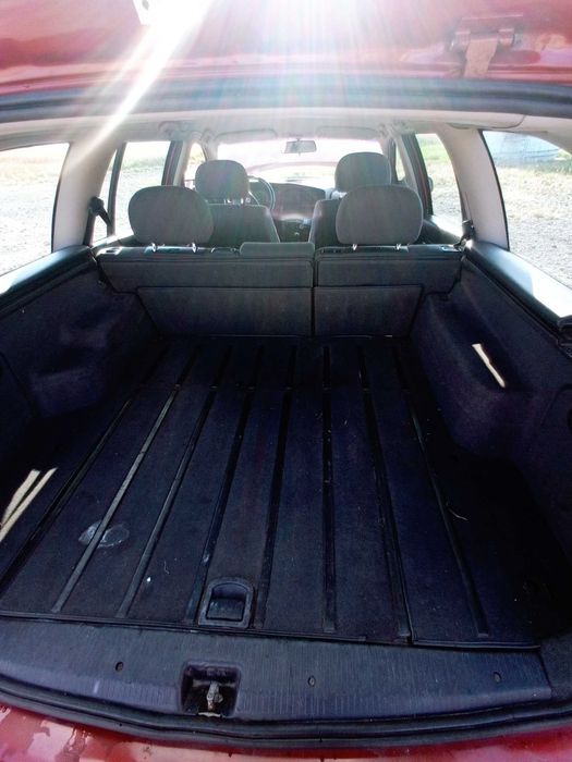 OPEL OMEGA zadbane auto w chodliwym kolorze