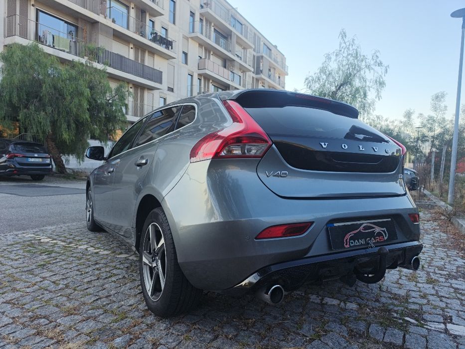 Volvo V40 2.0 R design Nova