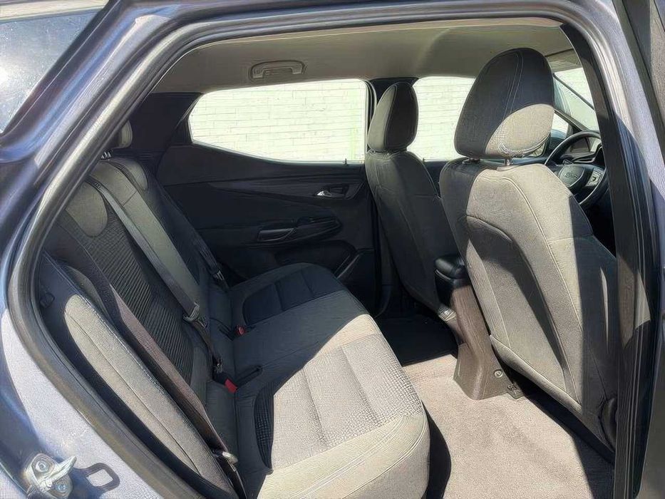 Chevrolet Bolt EUV LT      2023