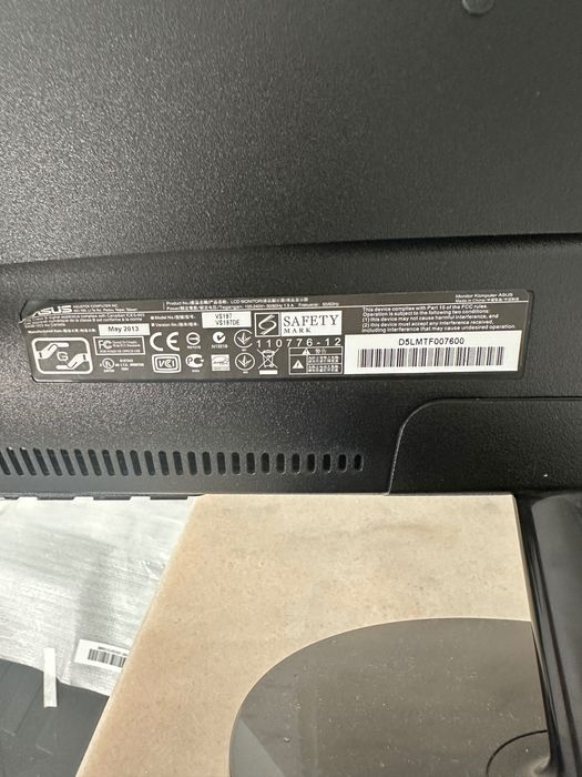 2 Monitores ASUS 18.5”