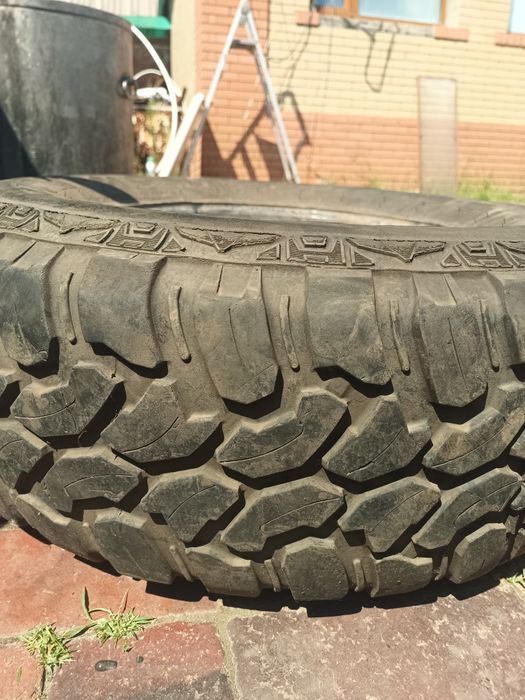 Болотяна резина 265/75R16