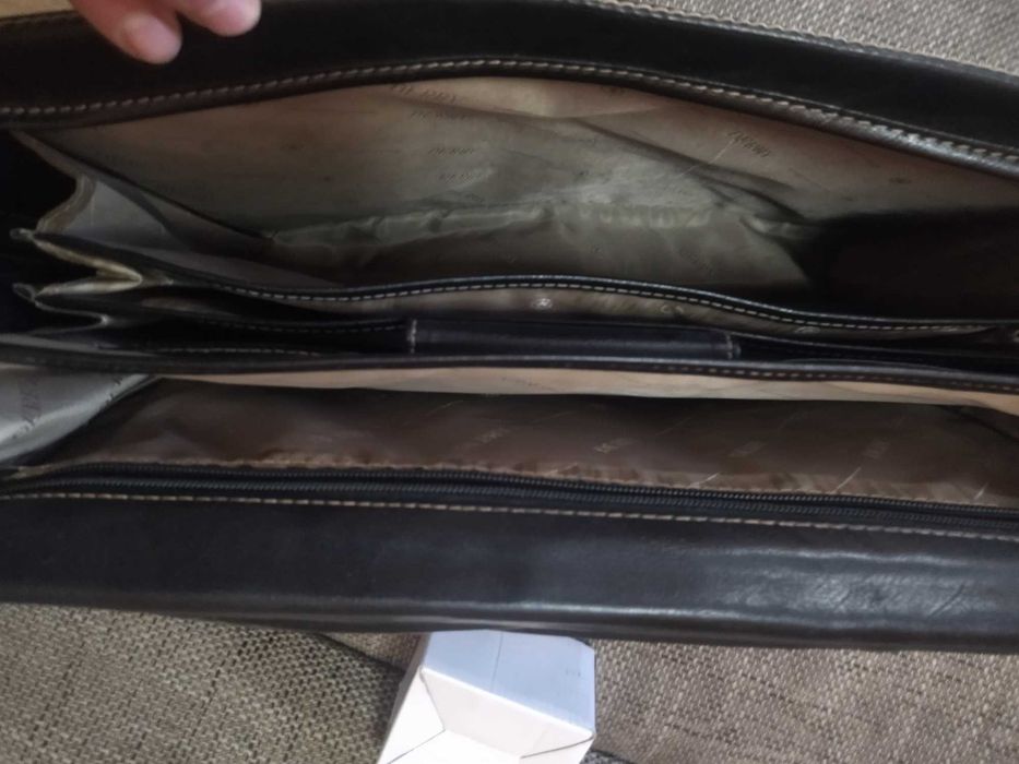 Мужской стильный портфель из кожи, DERBY