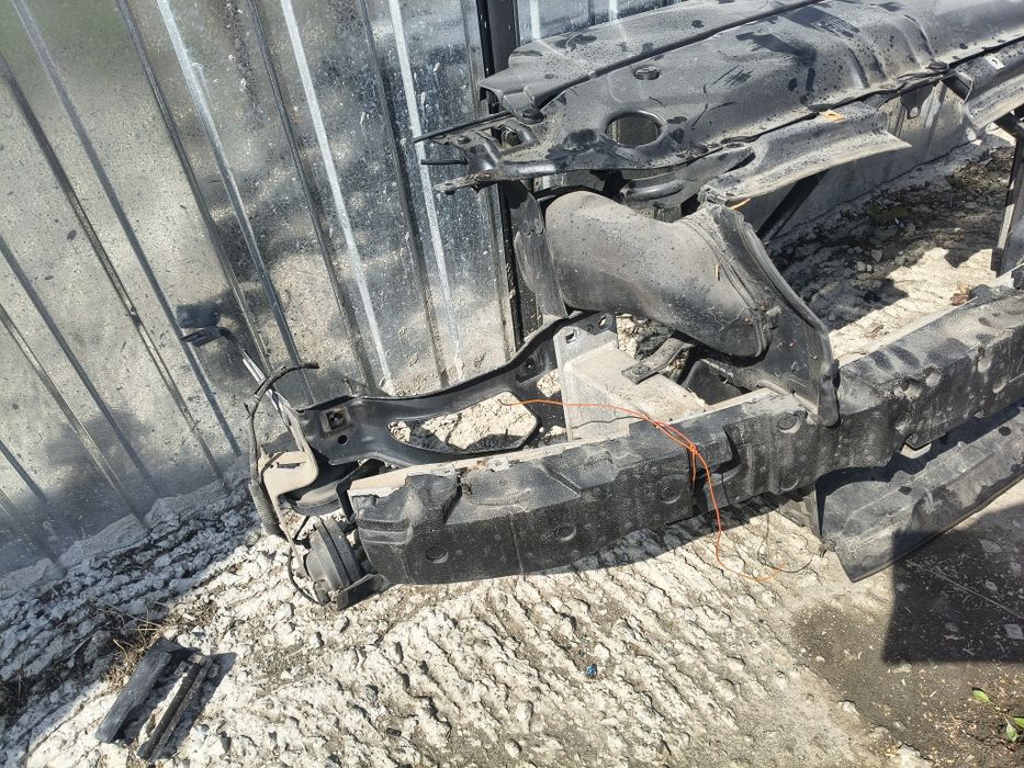 Pas przód BMW E60 E61 Kompletny Wersja M-pakiet Stan bdb Wysyłka