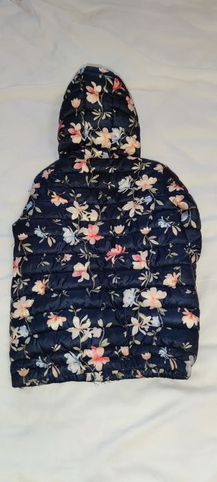 Весняна куртка reserved 116cm для Дівчинки