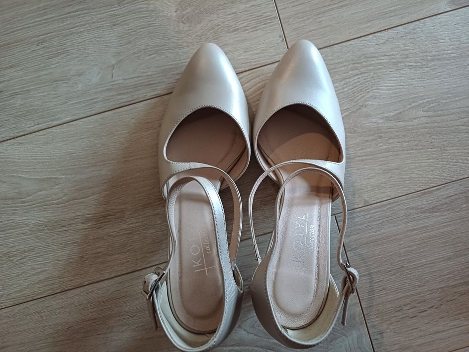 Nowe ślubne buty Kotyl1283, rozmiar 38