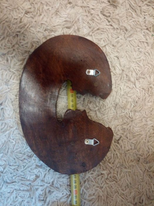 Płaskorzeźba w drewnie