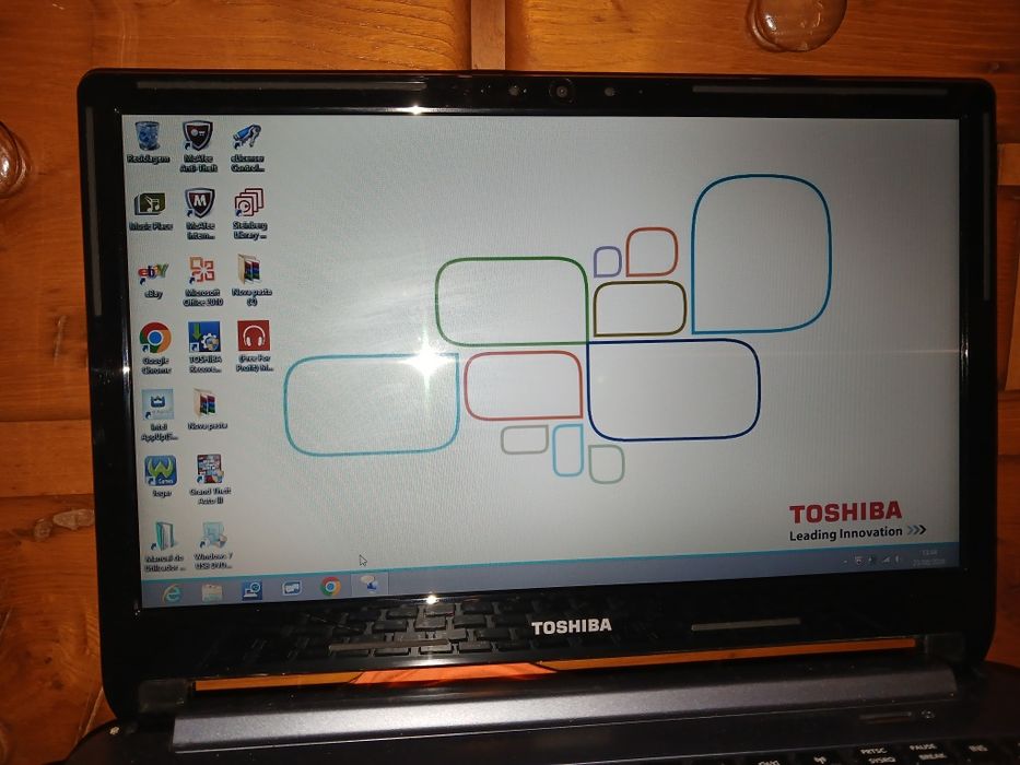Toshiba completamente novo