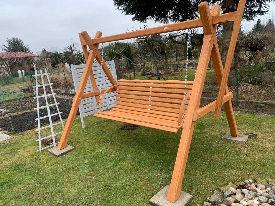 Huśtawka ogrodowa z siedziskiem, solidna z belek, montaż, dostawa