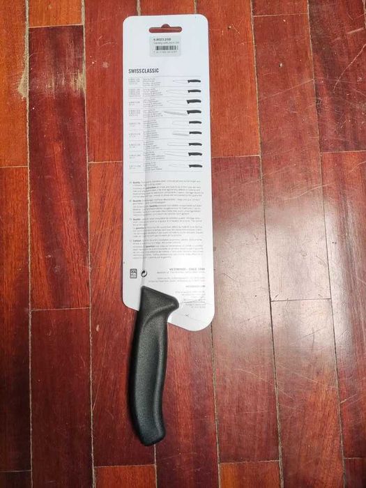 Faca Victorinox 25cm nova!