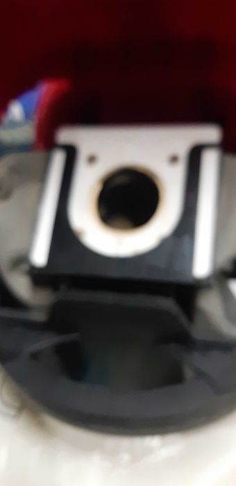 Sucção furiosa no estreito dum canudo