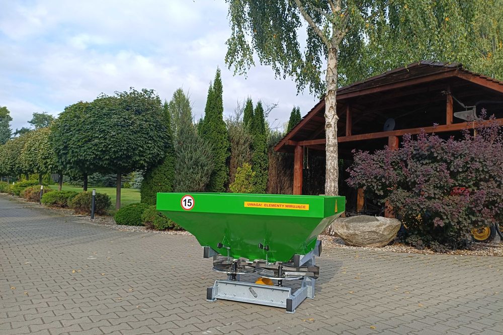 Rozsiewacz nawozów nawozu  600l. 800 l. ,hydraul Strumyk,Promar,Janpol