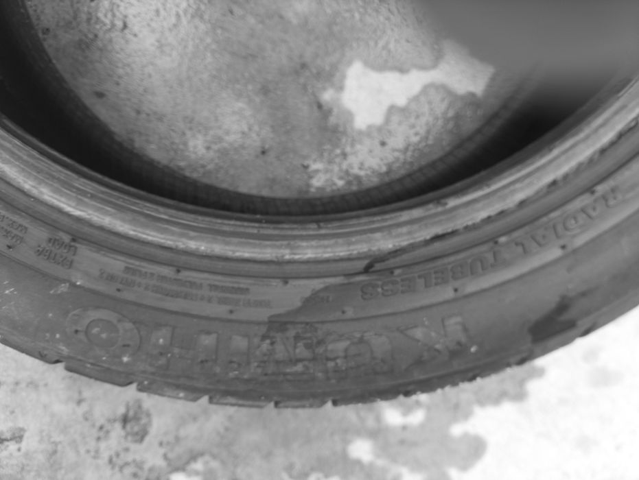Opona 215/50R17 kumho
