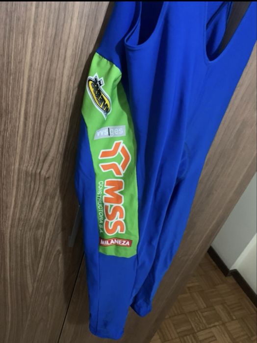 Calcoes piratas e colete da LA Aluminios Maia milaneza da Giordana XL