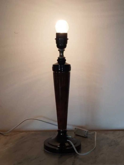 Candeeiro sem abajur