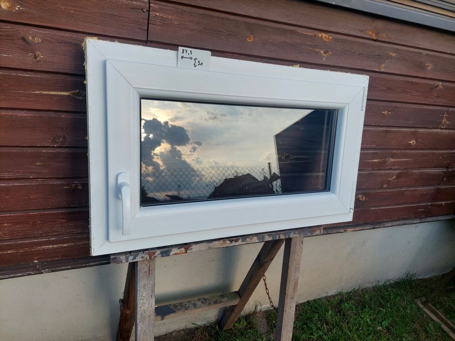 Sprzdam okno pcv 51 cm x 87,5 cm