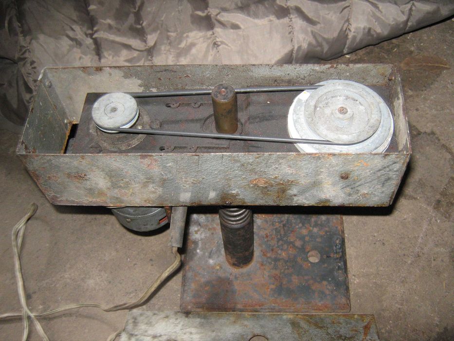 Маленький сверлильный станок 220 вольт