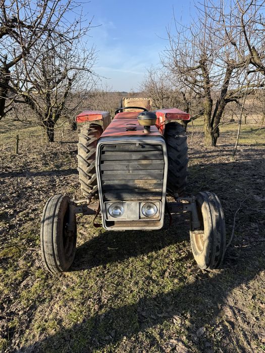 Ciągnik traktor MF Massey Ferguson 235